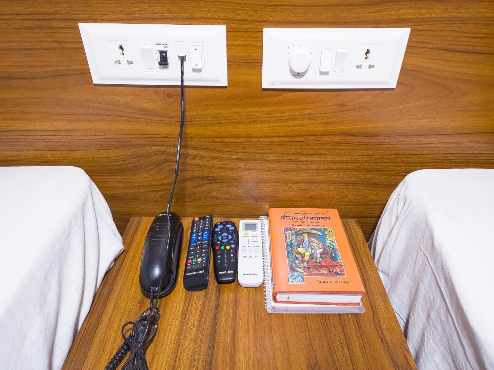 Amritara Ramila Kutir Hotel Ayodhya Eksteriør billede