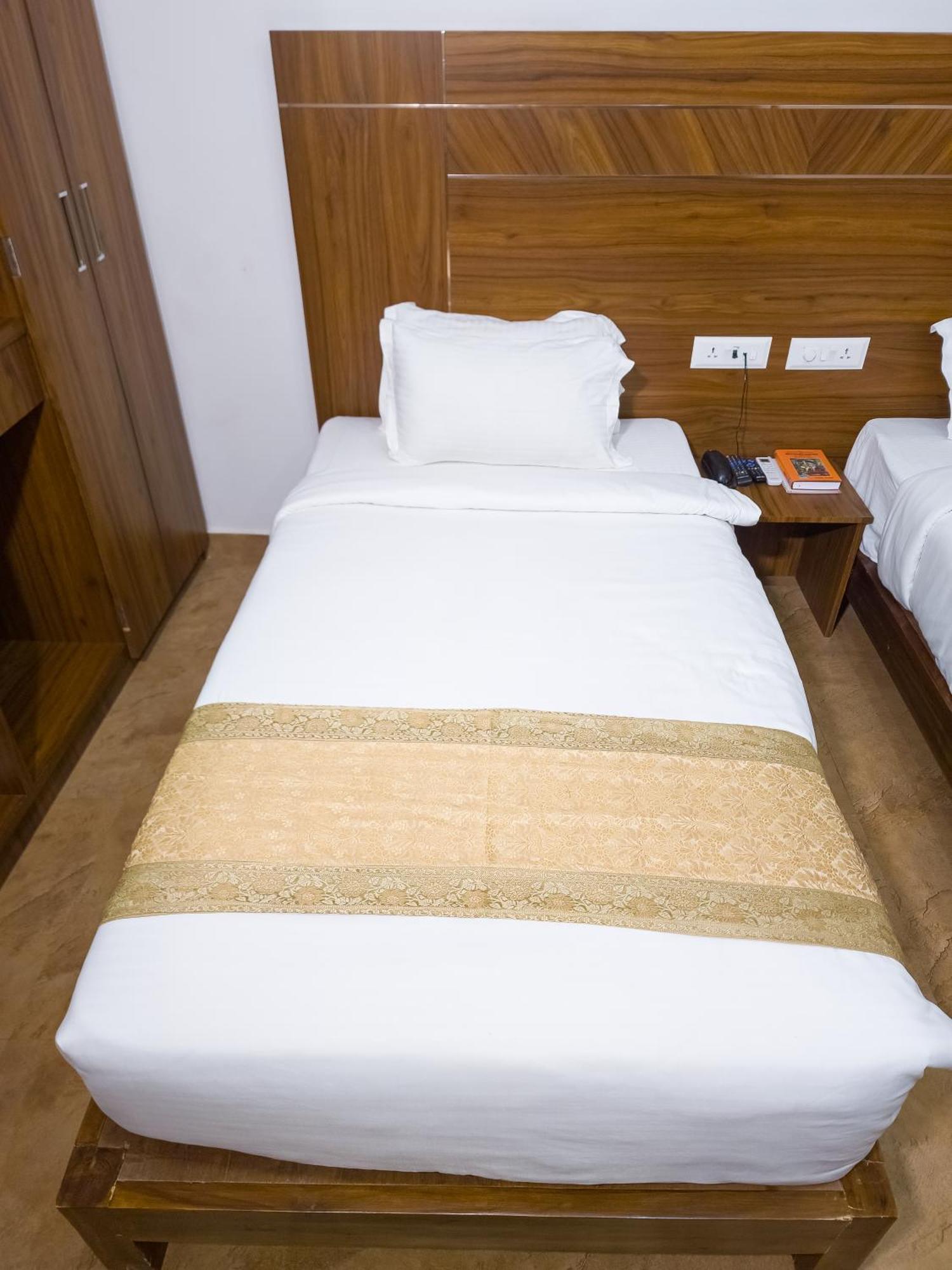 Amritara Ramila Kutir Hotel Ayodhya Eksteriør billede